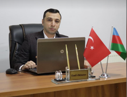 "Bu qərarla Ali Baş Komandan özünü tariximizi qoruyan lider kimi tanıtdı" - Emil Əkbərov