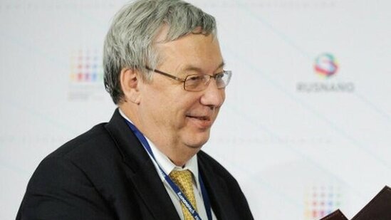 Rusiyalı məşhur milyarder ÖLDÜ