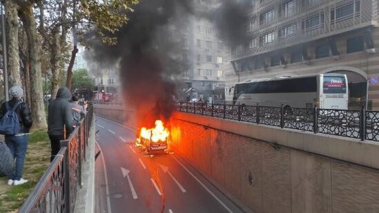 Şagirdləri daşıyan mikroavtobusda YANĞIN - FOTO