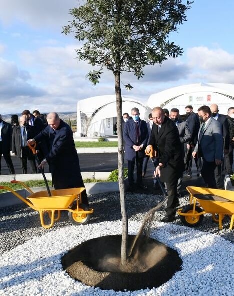 İlham Əliyev və Ərdoğan Şərqi Zəngəzurda ağac əkiblər - FOTO