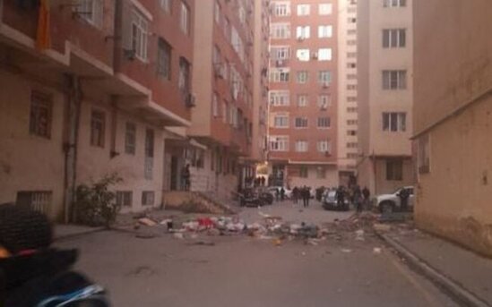 Abşeronda əşyaları eyvandan həyətə atan qadınla bağlı DİN-dən AÇIQLAMA - YENİLƏNİB+FOTO/VİDEO