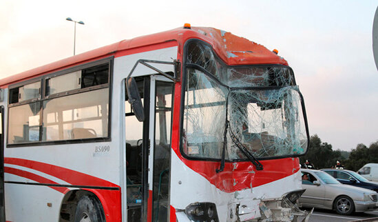Sərnişin avtobusu qəza törədib