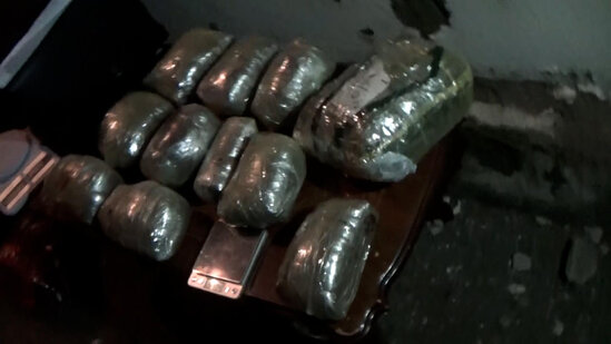 Polisdən əməliyyat - Qadınlar narkotiklə saxlanıldı - ANBAAN VİDEO