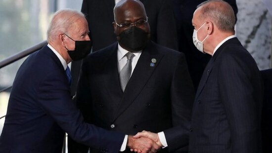 Ərdoğanla Baydenin ayaqüstü görüşü oldu