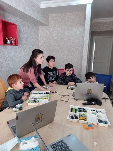 "Akademiya Geniev" təlim mərkəzi artıq Bakıda - FOTO