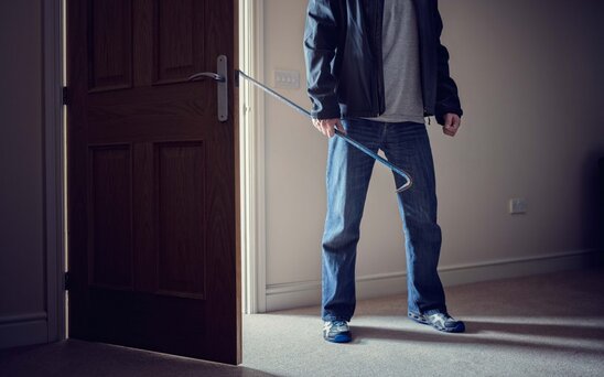 Bakıda gənc oğlanın bu hərəkəti sakinləri qorxuya saldı – VİDEO