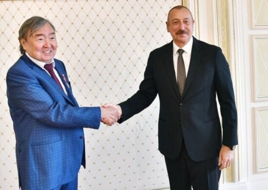 Oljas Süleymenov İlham Əliyevi təbrik etdi