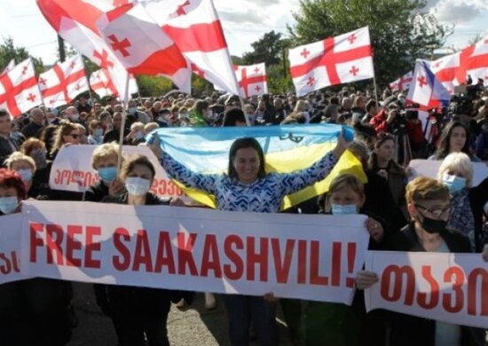 Azərbaycanlı Saakaşviliyə dəstək aksiyasında ÖLDÜ