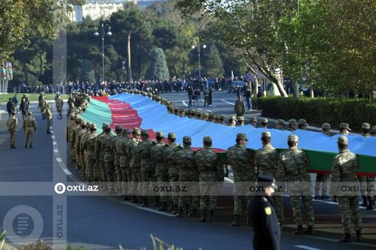 Bakıda Zəfər yürüşü başladı