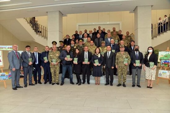 "Qazi müəllimlər" kitabının təqdimat mərasimi keçirilib