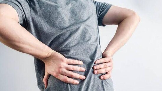 Mütəxəssisdən tövsiyə: Beliniz ağrıyırsa ayaqqabınızı dəyişin