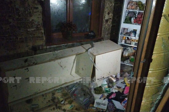 Gəncədə evdə partlayış olub, ağır xəsarət alanlar var - FOTO