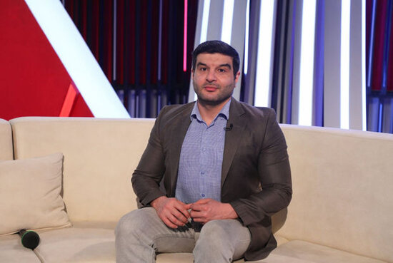 Elmir Əkbər Mədəniyyət TV-də veriliş aparmağa başladı