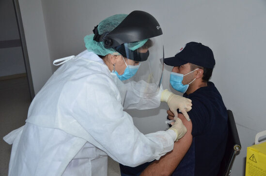 Azərbaycanda vaksinasiya məcburi ola bilərmi? - AÇIQLAMA - VİDEO