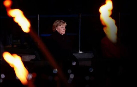 Merkellə vida mərasimi keçirildi - FOTO