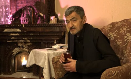 Tanınmış meyxanaçı etiraf etdi: "Uşaq kimi oturub ağlayıram" - VİDEO