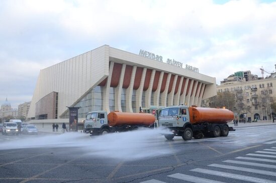 Bakıda 550 küçə dezinfeksiya edildi - FOTO