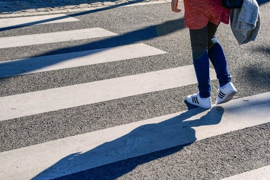 Kürdəxanıda maşın piyadanı düz keçidin üstündə belə vurdu - ANBAAN VİDEOSU