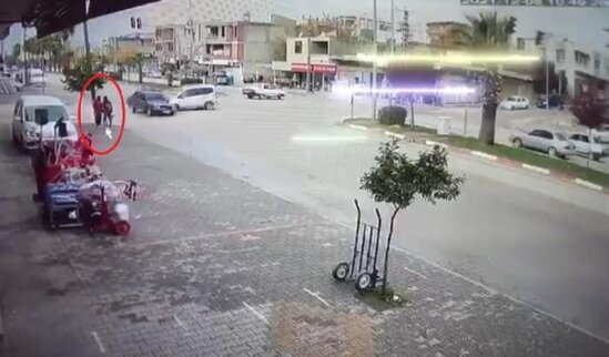 Şagirdlərin gözü önündə DƏHŞƏTLİ QƏZA: yaralanan var - ANBAAN VİDEO