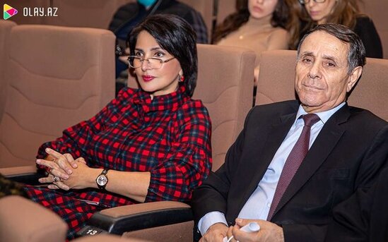 Məmurlar xanımları ilə qalada - FOTOLAR