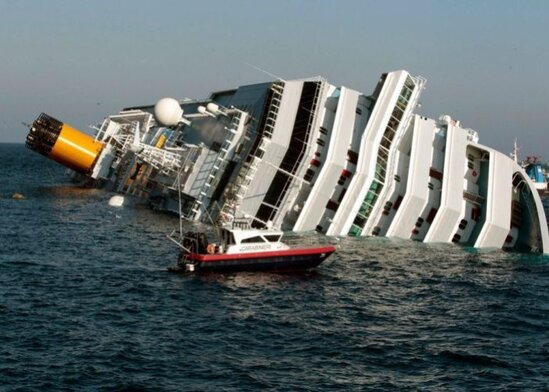 Gəmi batdı - Ölənlər var