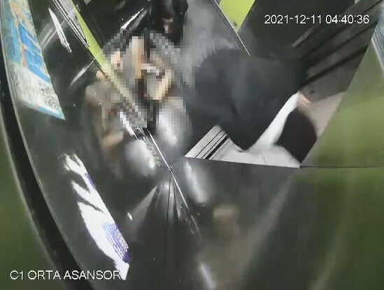 Liftdə təcavüzə cəhd etdi, sonra isə... - VİDEO