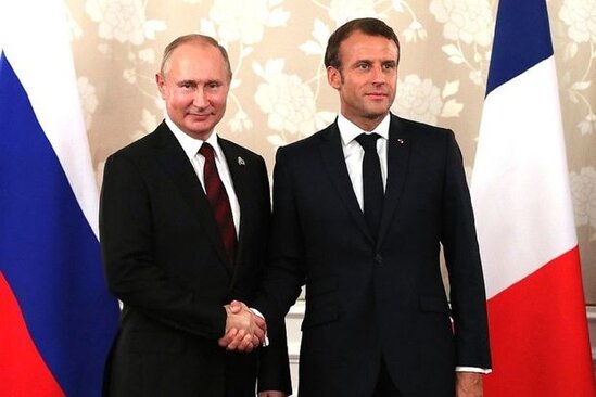 Putinlə Makron Cənubi Qafqazı müzakirə etdilər