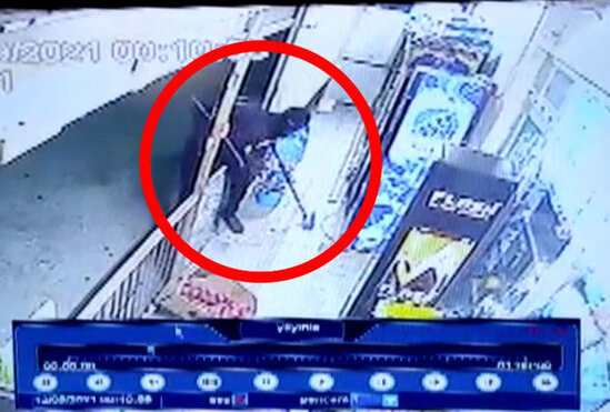 Bakı sakini ödəmə terminalından oğurluq etdi - ANBAAN VİDEO