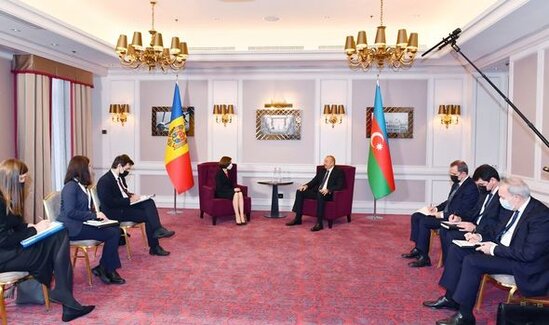 İlham Əliyev Moldova Prezidenti ilə görüşdü - YENİLƏNİB + FOTO