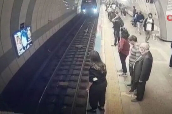 Özünü qatarın altına atan qadın – ANBAAN VİDEO