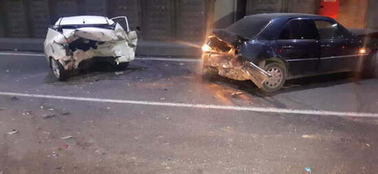 Bakıda tuneldə ağır qəza: Xəsarət alan var - FOTO