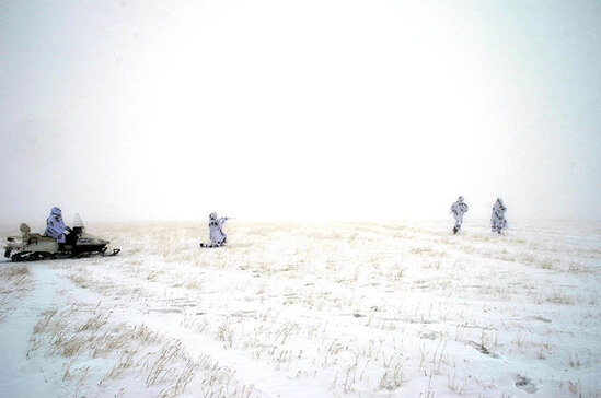 Azərbaycan Ordusu yeni tırtıllı və xizəkli texnikalar alıb - FOTO