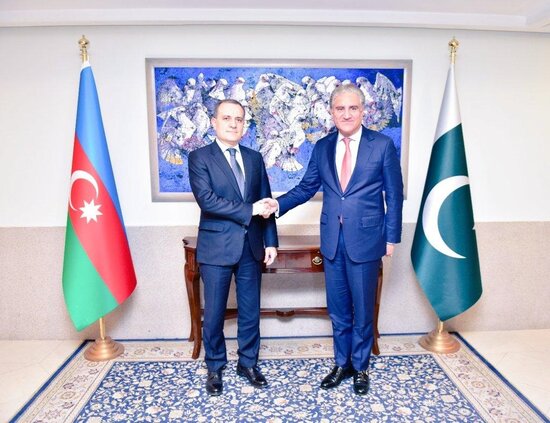 Pakistanın XİN başçısından azərbaycanlı həmkarı ilə bağlı paylaşım (FOTO)