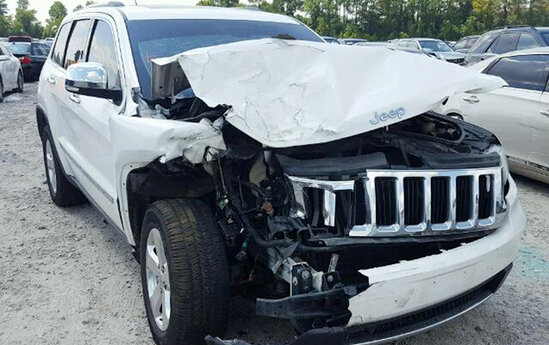 Keçmiş vəzifəli şəxs "Jeep"lə ər-arvadı vuraraq öldürdü