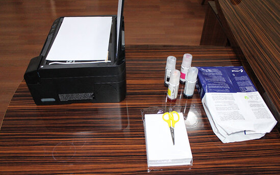 Azərbaycanda saxta pul çap edən sevgililər saxlanıldı - FOTO