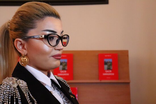 "Qalib Sərkərdə" - QƏLƏBƏMİZ barədə kitab nəşr olundu - FOTOLAR