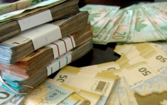 24 yaşlı qız ərəbə qarşı 277 minlik dələduzluq etdi