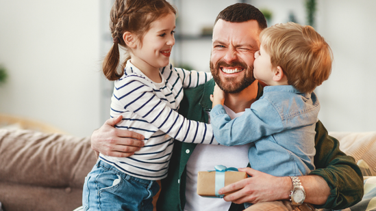 Kişilər atalıq məzuniyyətinə çıxa bilər - Atalara ŞAD XƏBƏR - VİDEO