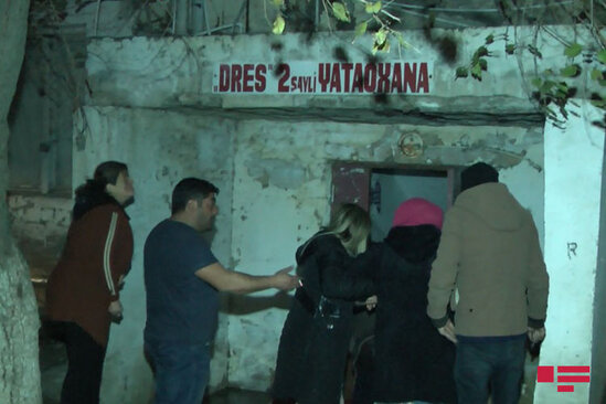 Azərbaycanda sərxoş şəxs yataqxananı yandırdı - FOTO/VİDEO