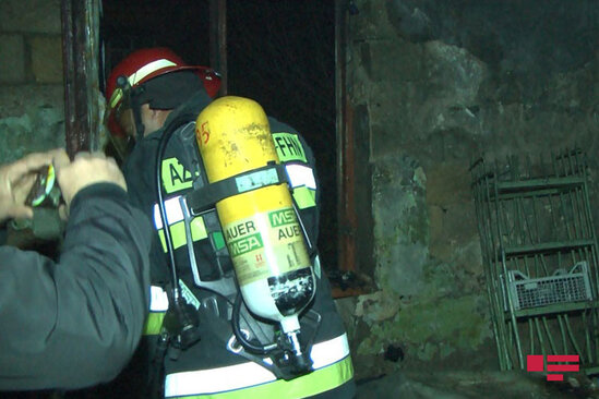 Azərbaycanda sərxoş şəxs yataqxananı yandırdı - FOTO/VİDEO