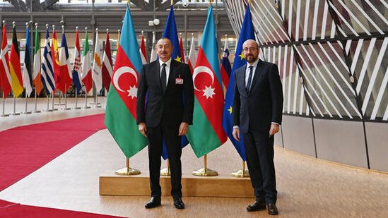 Böyük uğurlar ili: Diplomatiyamız - gələcəyə açılan qapılardır - TƏHLİL