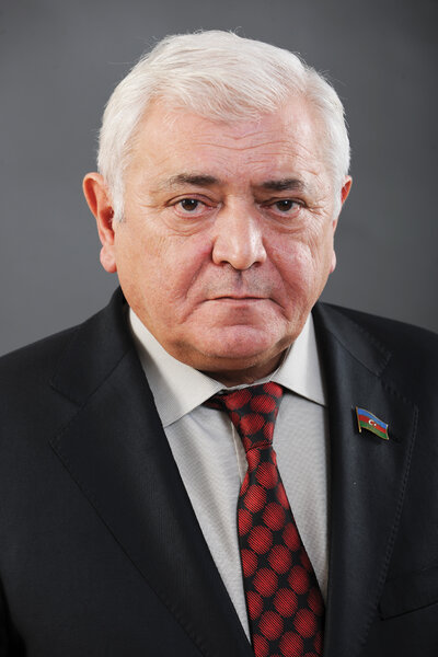 Aqil Abbas tələbələrlə bağlı deyilənlərə AYDINLIQ GƏTİRDİ