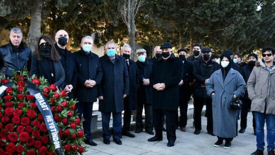 Sabiq nazirin atası II Fəxri Xiyabanda dəfn edildi (FOTO)