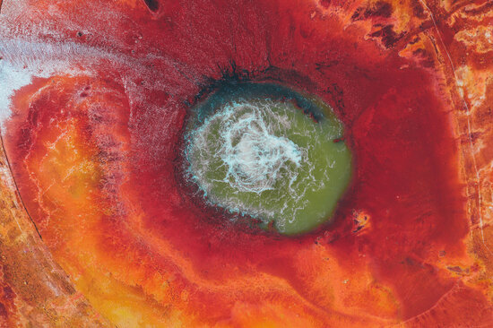 "Şeytan Gözü" adlanan bulaq görənləri heyran edir - VİDEO