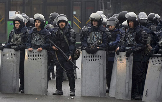 Qazaxıstanda interneti kəsdilər