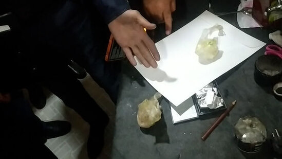 Polisdən əməliyyat: "Kalaşnikov" avtomatı aşkar edilərək götürüldü - FOTO/VİDEO