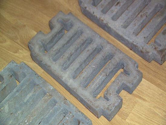 Yoldan 18 min manatlıq kanalizasiya qapaqlarını oğurlayan şəxs ələ keçdi - FOTO/VİDEO