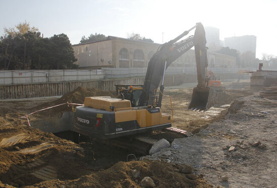 Bakıda yeni tikilən metrostansiyadan görüntülər - FOTO