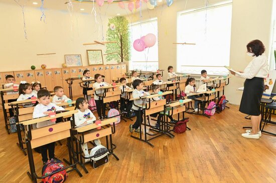 1-ci siniflərə onlayn qəbulun 1 həftəsi keçməmiş ara yenə qarışdı - daimi həll üsulu yoxdurmu?