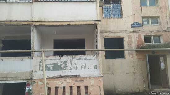 Bakının bu ünvanında binalar sökülür - FOTO